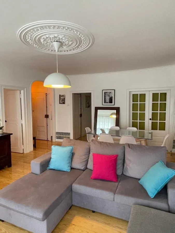 Beautiful Apartment Downtown Lisbon